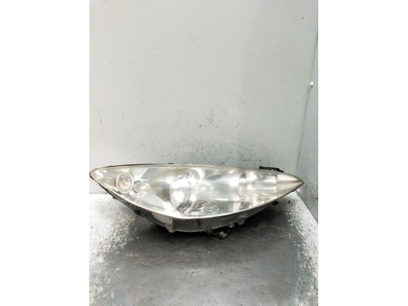 Recambio de faro derecho para peugeot 308 i (4a_, 4c_) 1.6 hdi referencia OEM IAM  FARO PARA PULIR 2007