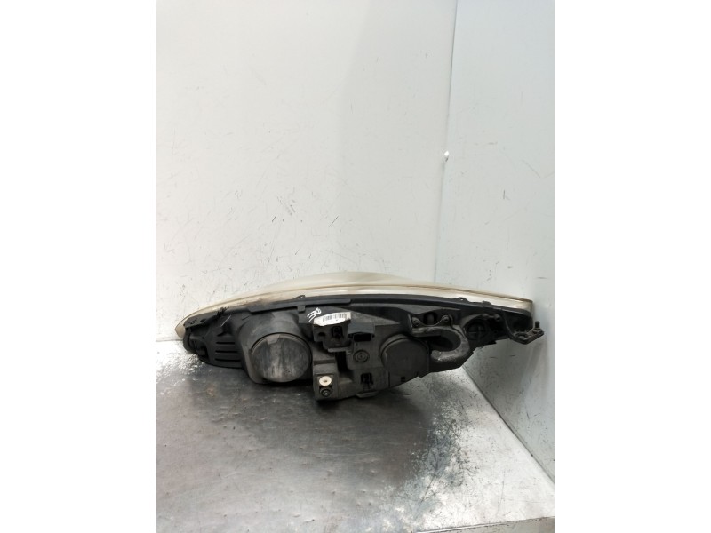 Recambio de faro derecho para peugeot 308 i (4a_, 4c_) 1.6 hdi referencia OEM IAM  FARO PARA PULIR 2007