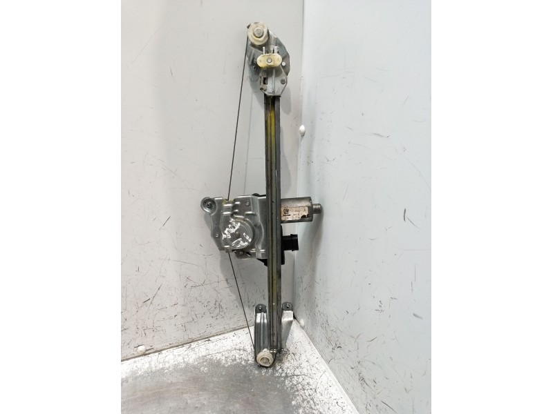Recambio de elevalunas trasero izquierdo para opel zafira / zafira family b (a05) 1.9 cdti (m75) referencia OEM IAM  5P 2005