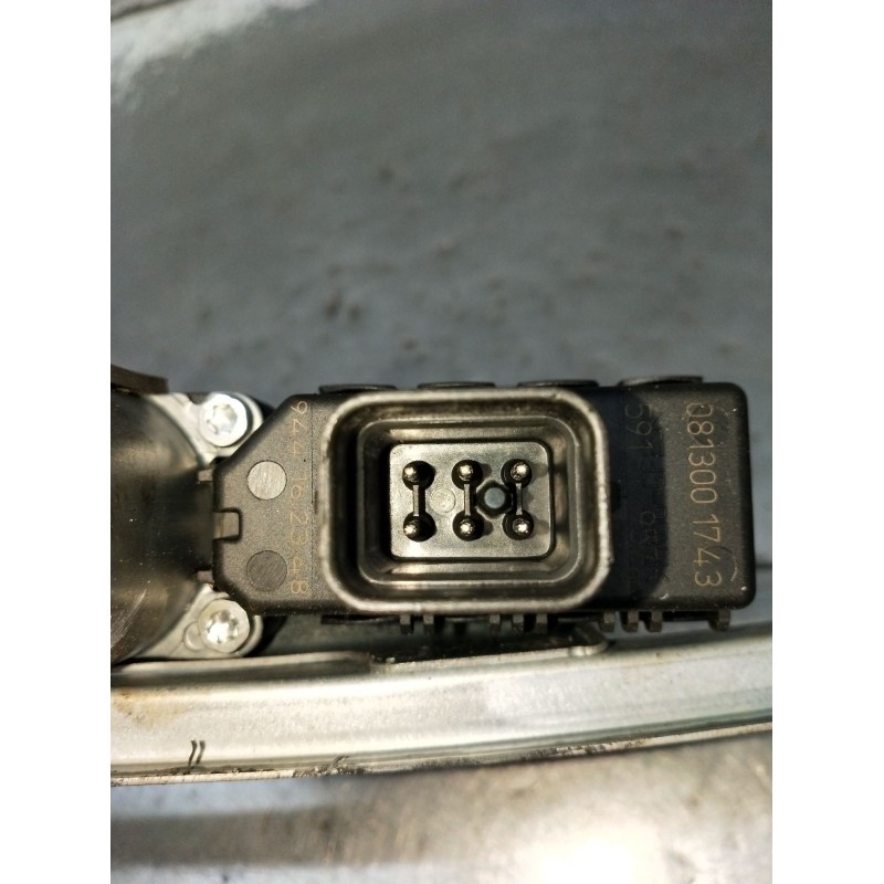 Recambio de elevalunas trasero izquierdo para opel zafira / zafira family b (a05) 1.9 cdti (m75) referencia OEM IAM  5P 2005