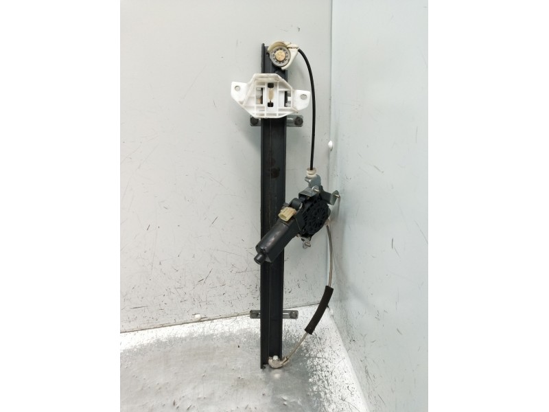 Recambio de elevalunas delantero derecho para hyundai h-1 furgoneta (a1) 2.5 crdi referencia OEM IAM  5P 2003