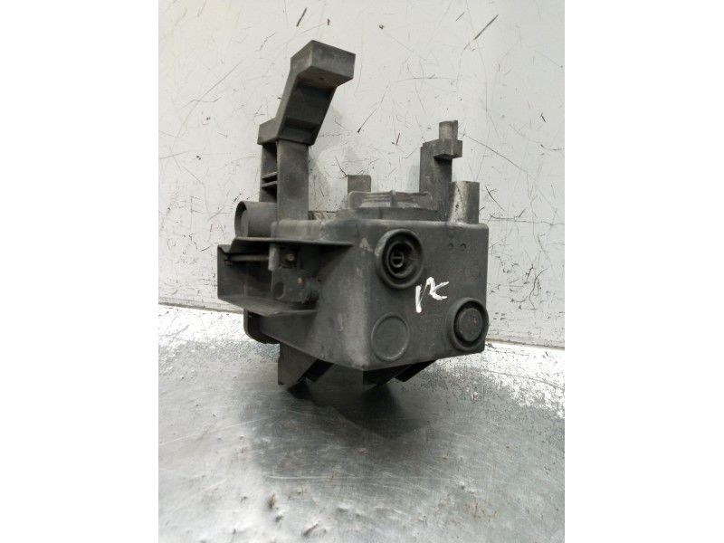 Recambio de faro antiniebla izquierdo para opel zafira / zafira family b (a05) 1.9 cdti (m75) referencia OEM IAM   2005