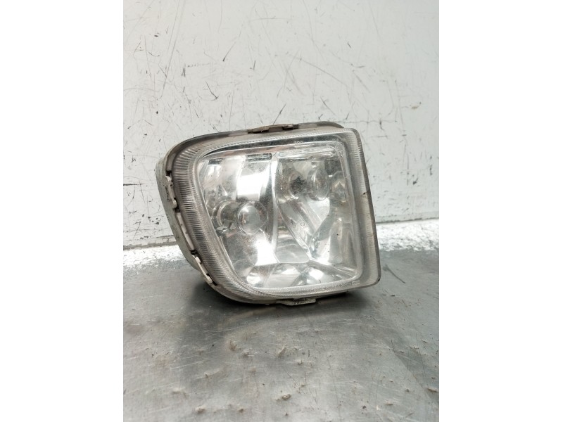 Recambio de faro antiniebla derecho para hyundai h-1 furgoneta (a1) 2.5 crdi referencia OEM IAM   