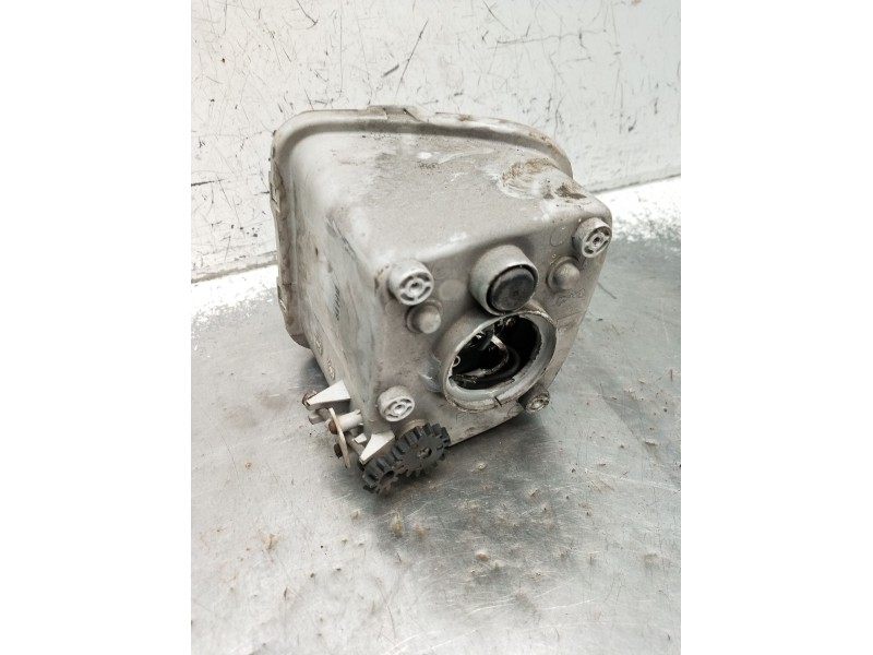 Recambio de faro antiniebla derecho para hyundai h-1 furgoneta (a1) 2.5 crdi referencia OEM IAM   