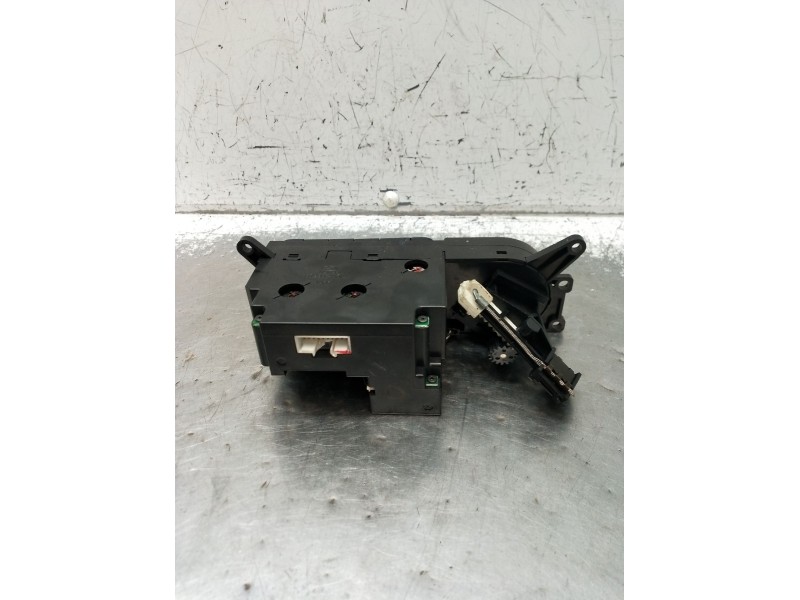 Recambio de mando calefaccion / aire acondicionado para hyundai h-1 furgoneta (a1) 2.5 crdi referencia OEM IAM 972604A3XX  2003