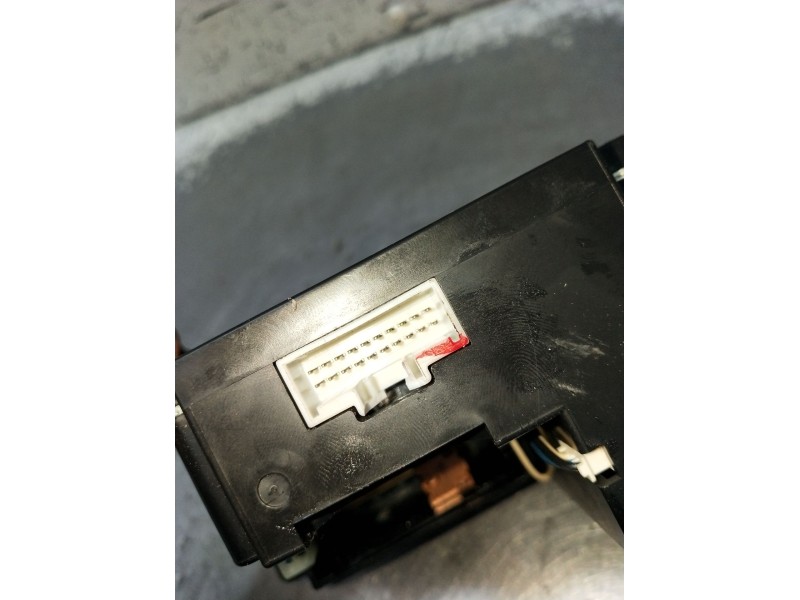Recambio de mando calefaccion / aire acondicionado para hyundai h-1 furgoneta (a1) 2.5 crdi referencia OEM IAM 972604A3XX  2003