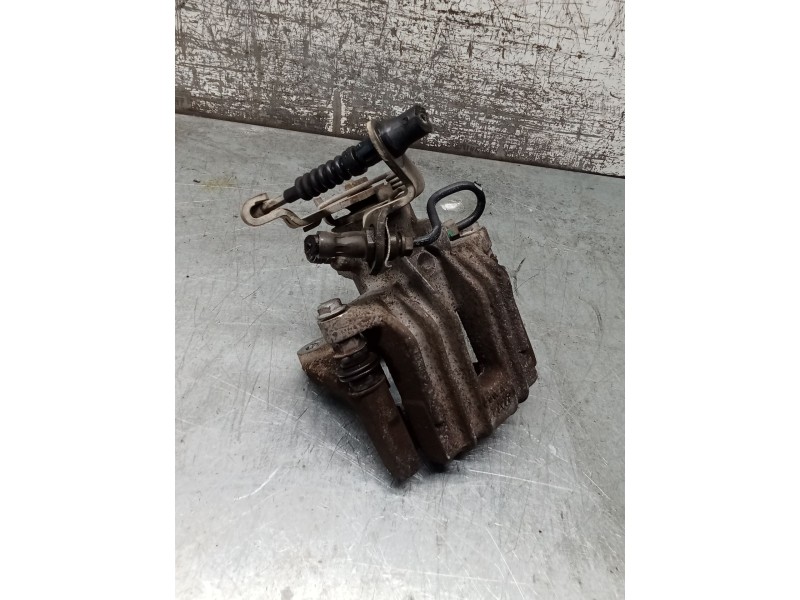 Recambio de pinza freno trasera derecha para seat leon (1p1) 1.9 tdi referencia OEM IAM  TRW 05