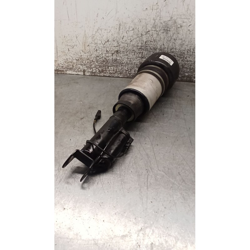 Recambio de amortiguador delantero izquierdo para mercedes-benz cls (c219) cls 320 cdi (219.322) referencia OEM IAM C0086119F02 