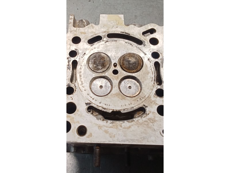 Recambio de culata para mercedes-benz cls (c219) cls 320 cdi (219.322) referencia OEM IAM R6420163901 642920 IZQUIERDA