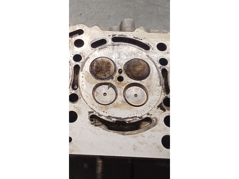 Recambio de culata para mercedes-benz cls (c219) cls 320 cdi (219.322) referencia OEM IAM R6420163901 642920 IZQUIERDA