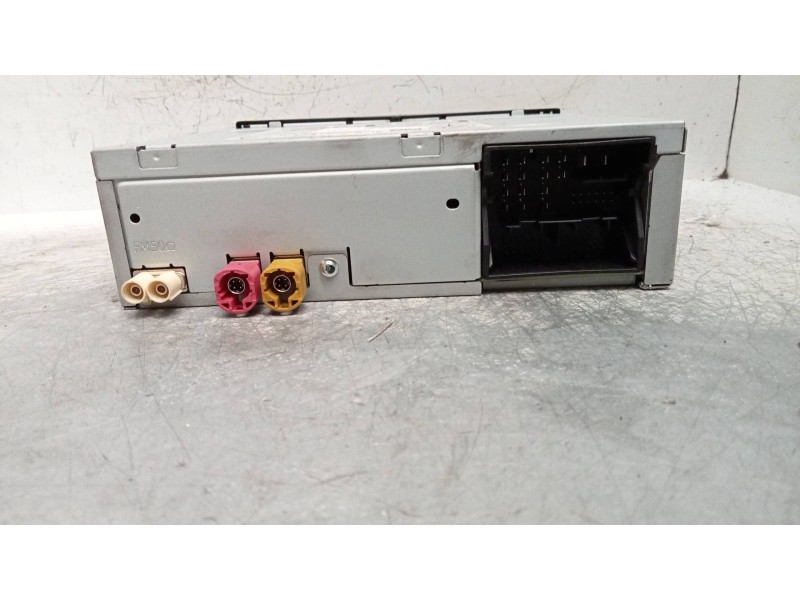 Recambio de sistema audio / radio cd para volkswagen golf vii lim. advance bluemotion referencia OEM IAM 5G0035819A  