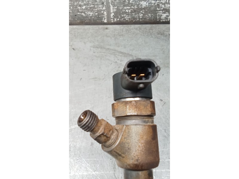 Recambio de inyector para tata indica vista 1.3 crdi referencia OEM IAM 0445110351  BOSCH