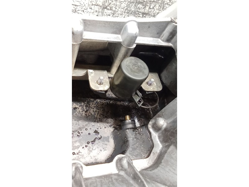 Recambio de carter para mercedes-benz cls (c219) cls 320 cdi (219.322) referencia OEM IAM R6420140002  05
