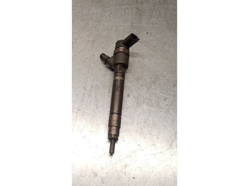 Recambio de inyector para volvo s60 i (384) 2.4 d referencia OEM IAM 0445110251 30750283 BOSCH