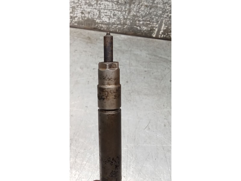 Recambio de inyector para volvo s60 i (384) 2.4 d referencia OEM IAM 0445110251 30750283 BOSCH