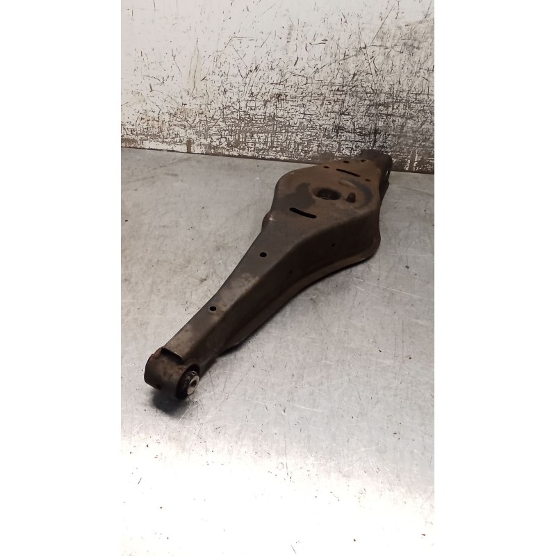 Recambio de brazo suspension inferior trasero derecho para seat leon (1p1) 1.9 tdi referencia OEM IAM  POSTERIOR 05