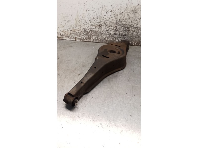 Recambio de brazo suspension inferior trasero derecho para seat leon (1p1) 1.9 tdi referencia OEM IAM  POSTERIOR 05
