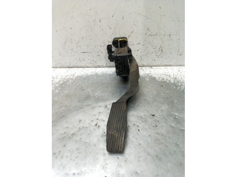 Recambio de potenciometro pedal para opel zafira / zafira family b (a05) 1.9 cdti (m75) referencia OEM IAM 6PV00811400 9202341 2