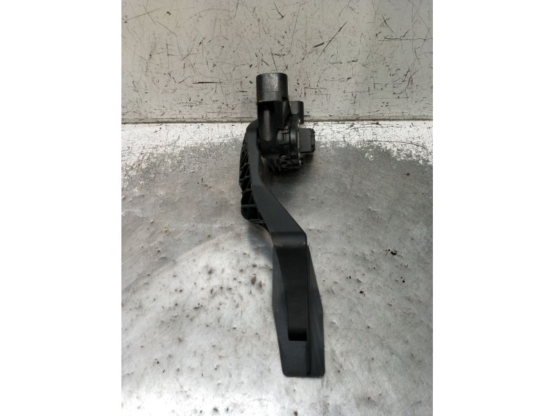 Recambio de potenciometro pedal para opel zafira / zafira family b (a05) 1.9 cdti (m75) referencia OEM IAM 6PV00811400 9202341 2