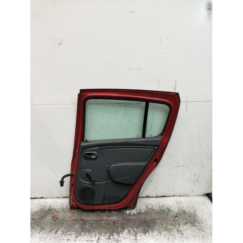 Recambio de puerta trasera derecha para dacia sandero (bs_) 1.6 mpi 85 (bs03) referencia OEM IAM  5P 2008