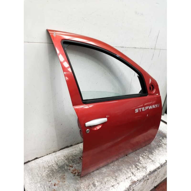 Recambio de puerta delantera derecha para dacia sandero (bs_) 1.6 mpi 85 (bs03) referencia OEM IAM  5P 2008