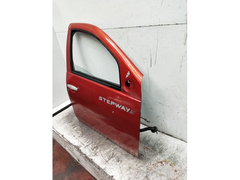 Recambio de puerta delantera derecha para dacia sandero (bs_) 1.6 mpi 85 (bs03) referencia OEM IAM  5P 2008