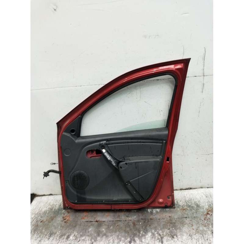 Recambio de puerta delantera derecha para dacia sandero (bs_) 1.6 mpi 85 (bs03) referencia OEM IAM  5P 2008