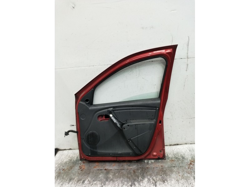 Recambio de puerta delantera derecha para dacia sandero (bs_) 1.6 mpi 85 (bs03) referencia OEM IAM  5P 2008