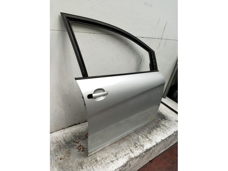 Recambio de puerta delantera derecha para seat altea xl (5p5, 5p8) 1.6 tdi referencia OEM IAM  5P 2009