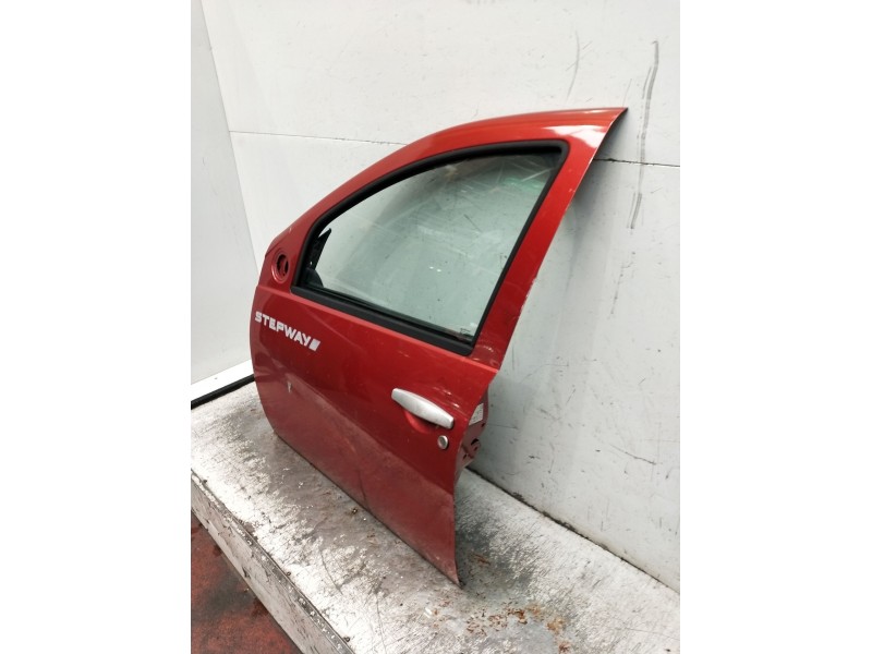 Recambio de puerta delantera izquierda para dacia sandero (bs_) 1.6 mpi 85 (bs03) referencia OEM IAM  5P 2008