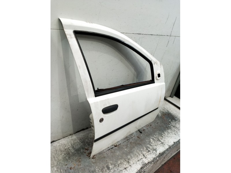 Recambio de puerta delantera derecha para fiat punto (188_) 1.9 ds 60 (188.031, .051, .231, .251) referencia OEM IAM   
