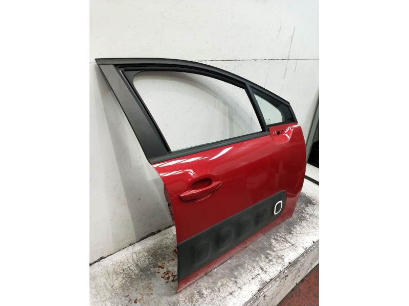 Recambio de puerta delantera derecha para citroën c3 iii (sx) 1.2 puretech 82 referencia OEM IAM  5P 2018