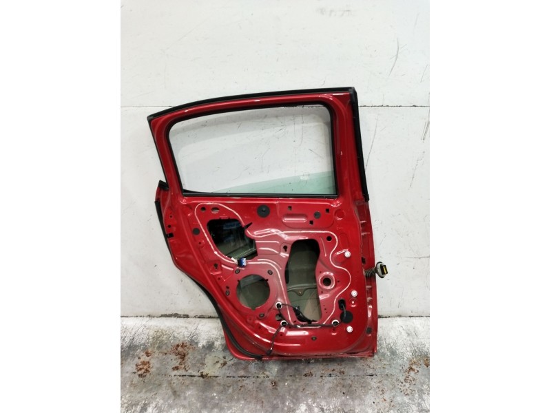 Recambio de puerta trasera izquierda para citroën c3 iii (sx) 1.2 puretech 82 referencia OEM IAM  5P 2018