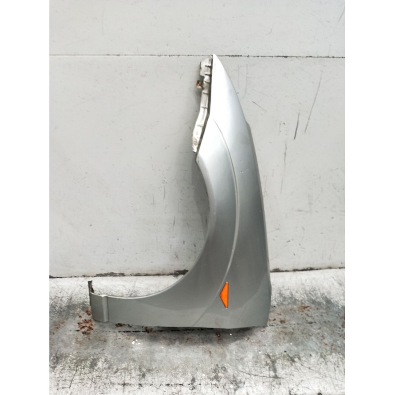 Recambio de aleta delantera izquierda para ford focus i turnier (dnw) 1.8 turbo di / tddi referencia OEM IAM   2002