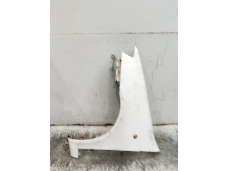 Recambio de aleta delantera izquierda para fiat punto (188_) 1.9 ds 60 (188.031, .051, .231, .251) referencia OEM IAM   