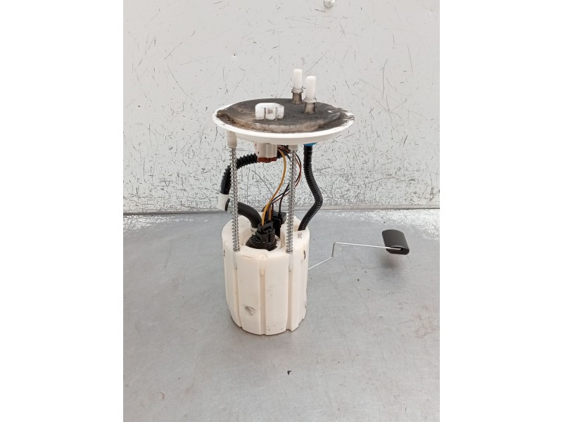 Recambio de bomba combustible para hyundai tucson (tl, tle) 1.6 crdi referencia OEM IAM 31110D7830 1001C33930 2018
