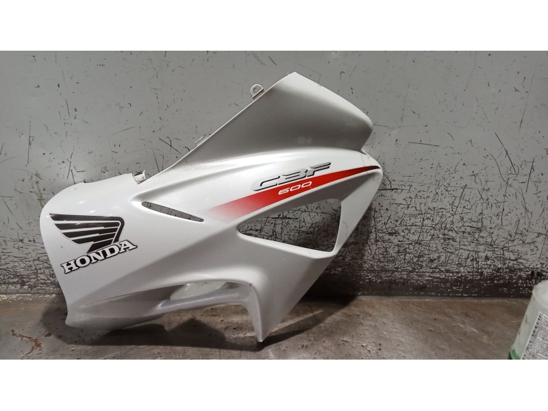 Recambio de molduras delanteras para honda cbf cbf 600 (pc43) referencia OEM IAM 61212MERR600  DERECHA