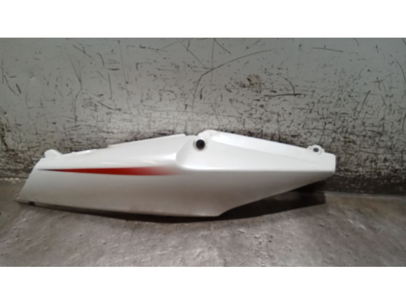 Recambio de moldura para honda cbf cbf 600 (pc43) referencia OEM IAM   DERECHA