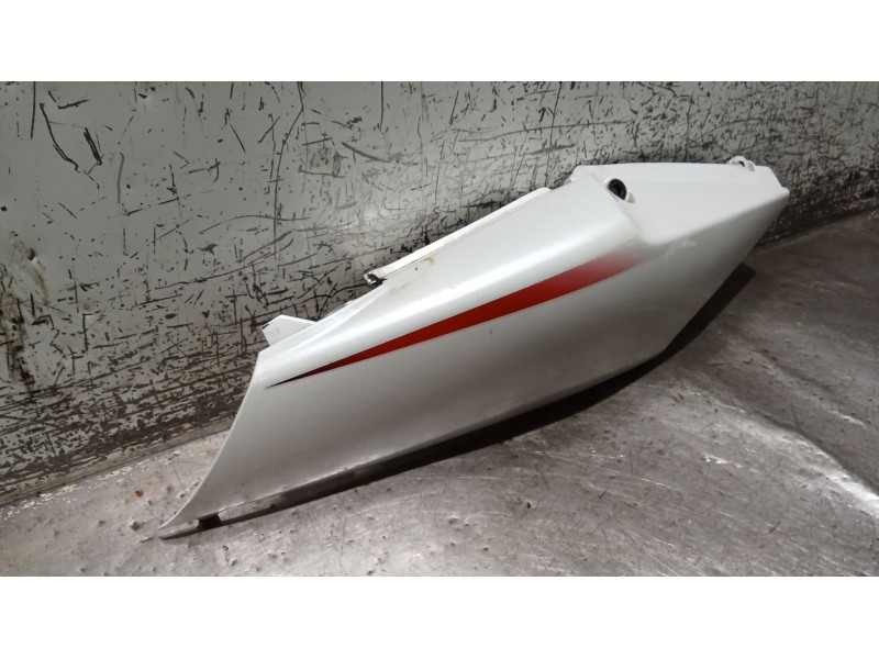 Recambio de moldura para honda cbf cbf 600 (pc43) referencia OEM IAM   DERECHA