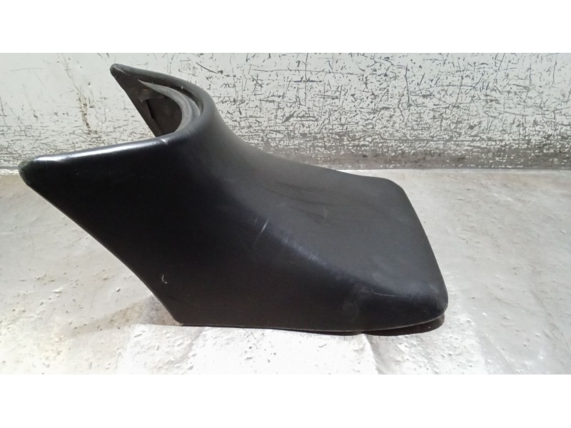 Recambio de asiento para honda cbf cbf 600 (pc43) referencia OEM IAM  DELANTERO VER FOTOS