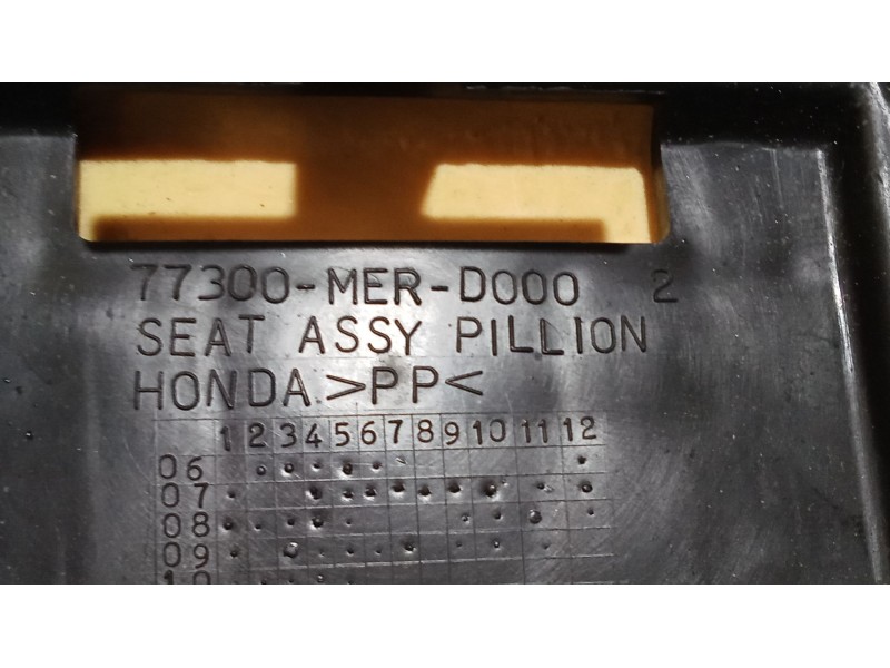 Recambio de asiento para honda cbf cbf 600 (pc43) referencia OEM IAM   TRASERO