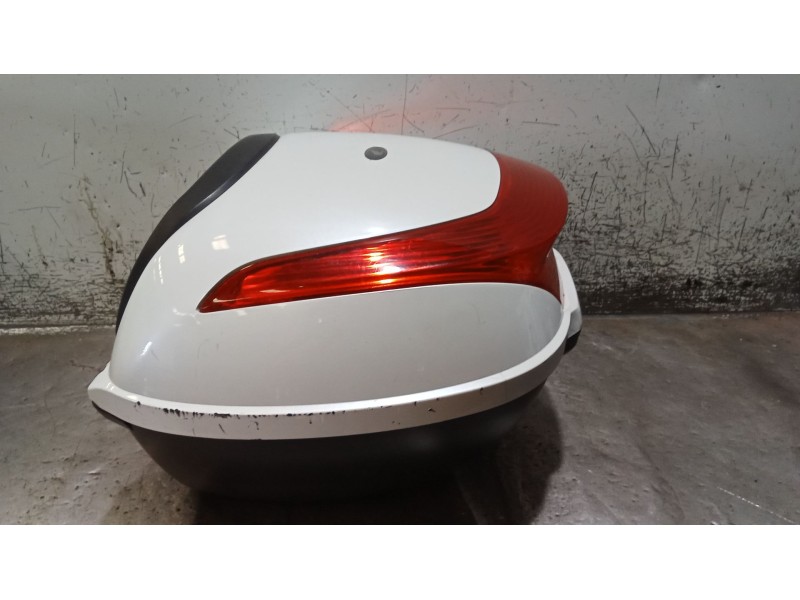 Recambio de portaequipajes para honda cbf cbf 600 (pc43) referencia OEM IAM  BAUL MALETA