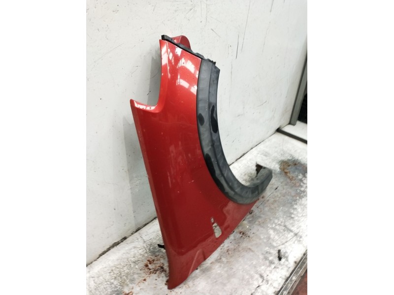 Recambio de aleta delantera derecha para dacia sandero (bs_) 1.6 mpi 85 (bs03) referencia OEM IAM   