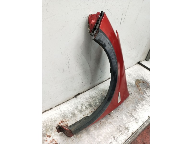 Recambio de aleta delantera izquierda para dacia sandero (bs_) 1.6 mpi 85 (bs03) referencia OEM IAM   