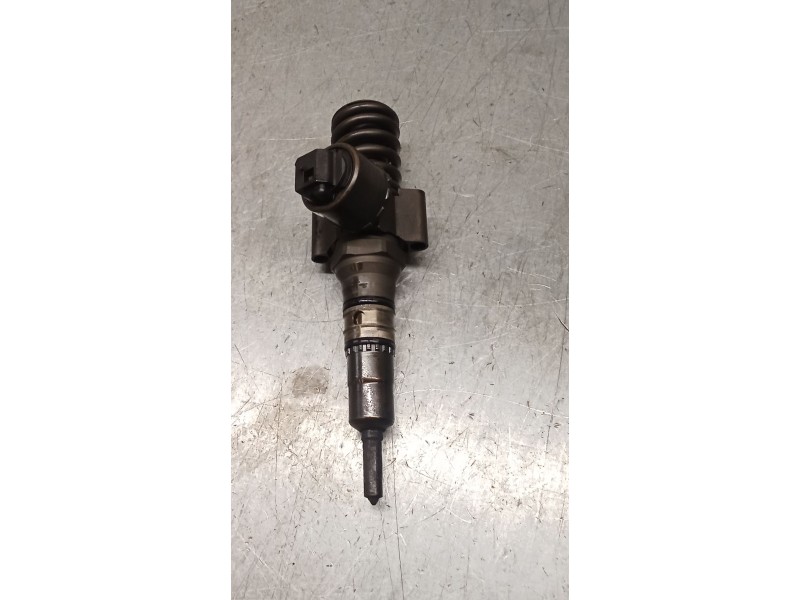 Recambio de inyector para audi a3 (8p1) 2.0 tdi 16v referencia OEM IAM 0414720404 03G130073G BOSCH