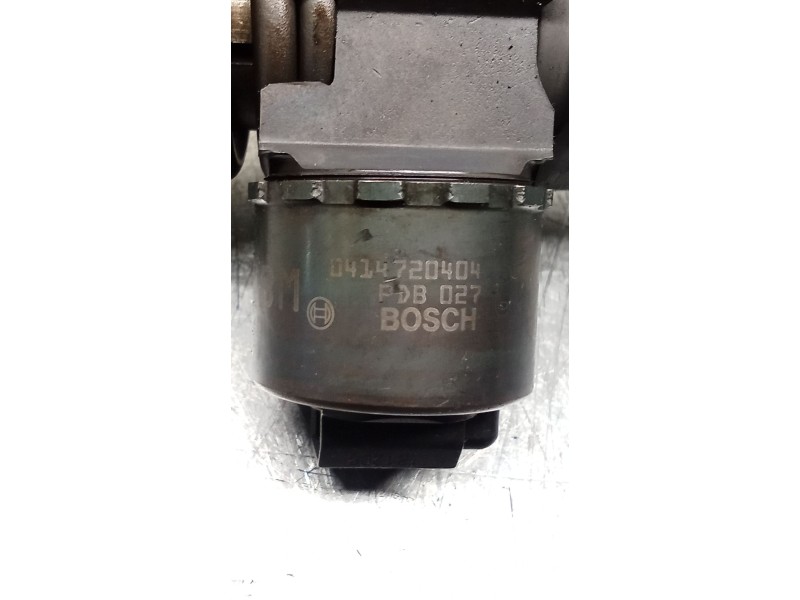 Recambio de inyector para audi a3 (8p1) 2.0 tdi 16v referencia OEM IAM 0414720404 03G130073G BOSCH