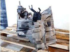 Recambio de caja cambios para ford focus i turnier (dnw) 1.8 turbo di / tddi referencia OEM IAM 2S4R 7002 MA 5V T1GD2 300103 124 2