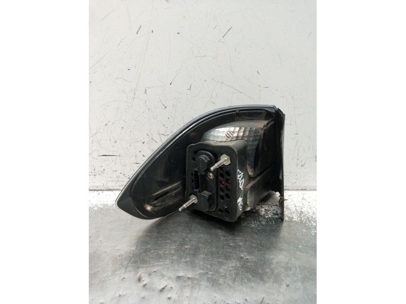 Recambio de piloto trasero derecho para ford s-max (wa6) 1.8 tdci referencia OEM IAM 6M2113404AJ  2006