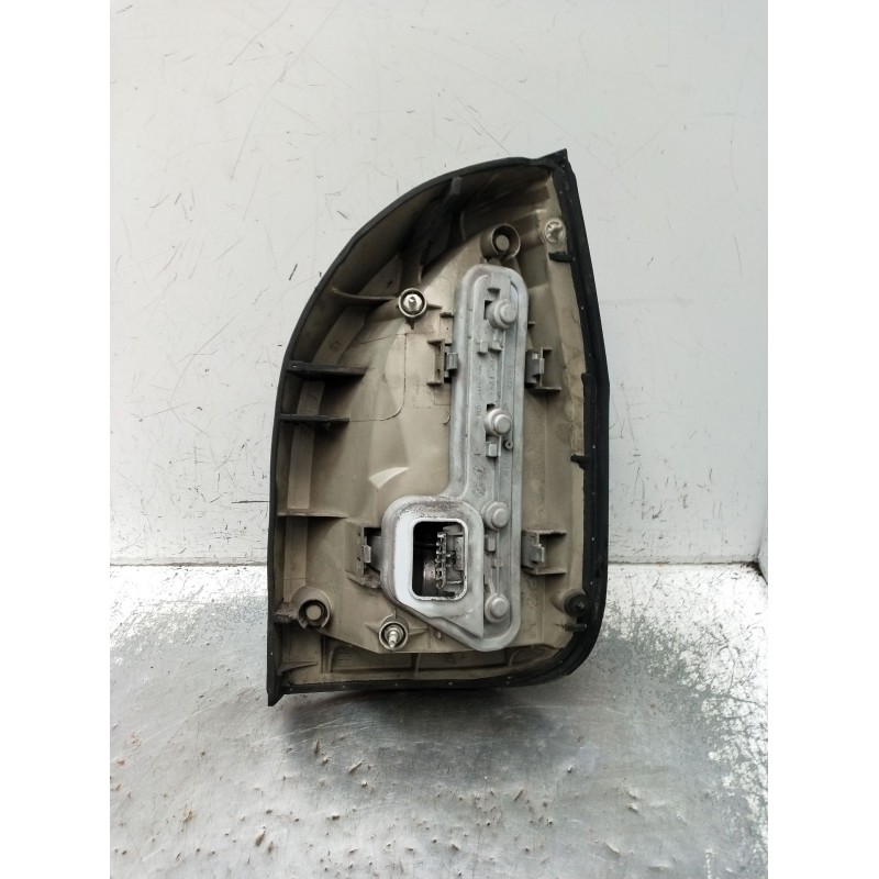 Recambio de piloto trasero izquierdo para opel zafira a monospace (t98) 2.2 dti 16v (f75) referencia OEM IAM   