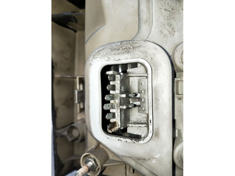 Recambio de piloto trasero izquierdo para opel zafira a monospace (t98) 2.2 dti 16v (f75) referencia OEM IAM   